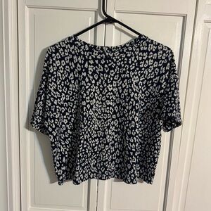 Banana Republic Navy and White Patterned Short Sleeve Top
